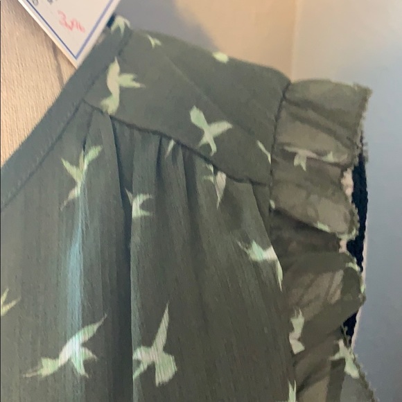 Hummingbird Design on Lightweight Dress - Picture 15 of 16